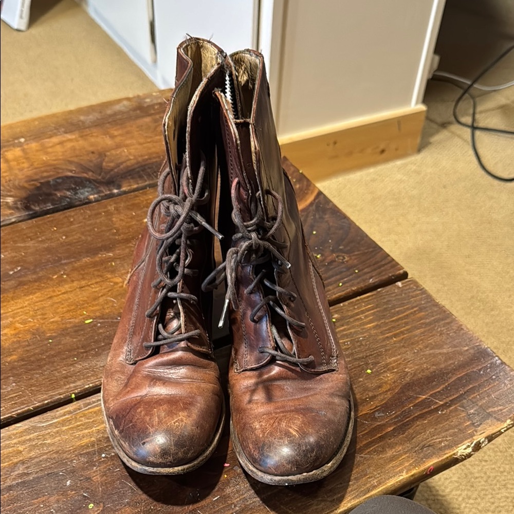 Frye Brown Ankle Boots Timeless Leather Design